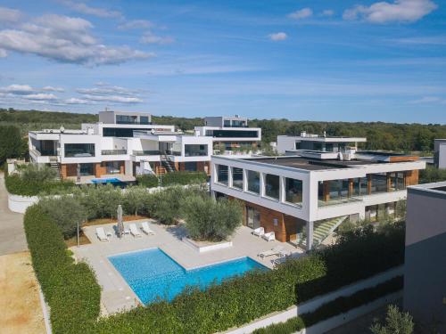 Villa Amella by Istra Vacation — 4-Star Luxury Hotel in Vodnjan, Croatia