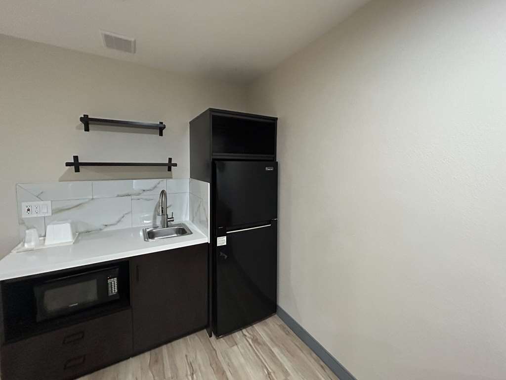 Studio6 Suites Cameron Park CA Folsom - photo 15
