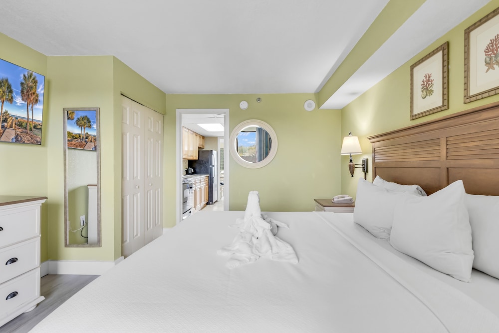 Beach front Condos Located in the Caribbean Resort with Pool and Lazy River - photo 5