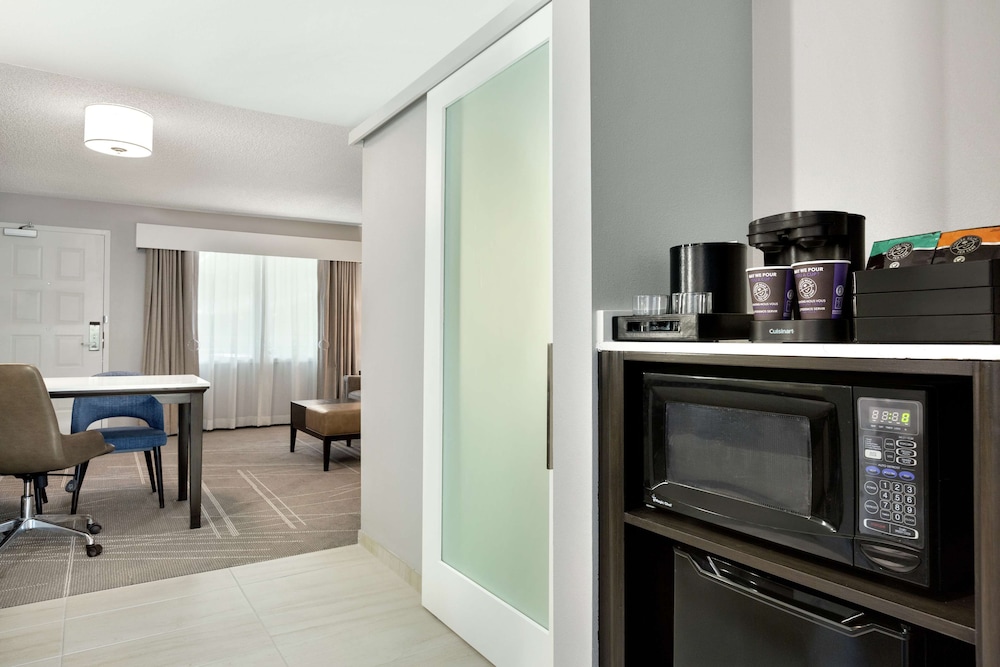 Embassy Suites by Hilton Milpitas Silicon Valley - photo 34