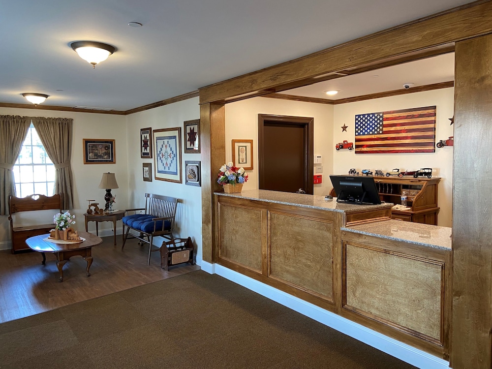 Country Inn of Hazlet - photo 2
