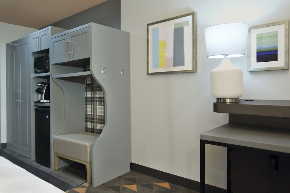 Holiday Inn Hattiesburg North by IHG - photo 8