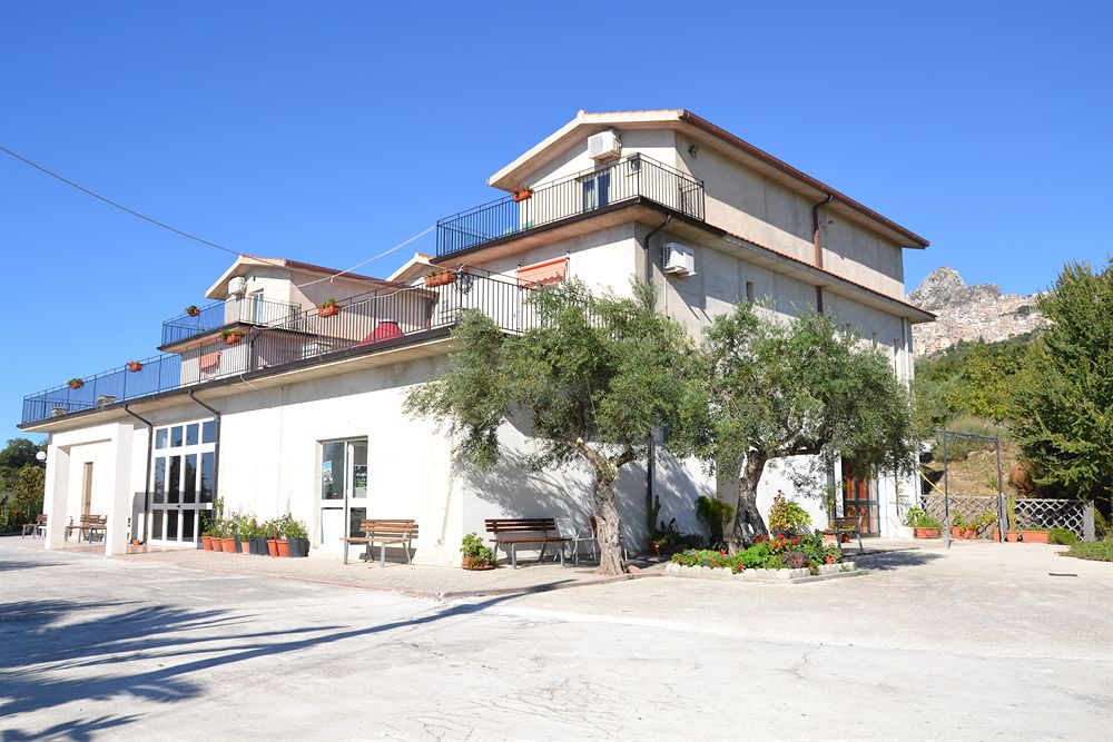 Le Querce - carbon neutral hotel in Caltabellotta