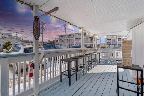 Shangri La Escape Steps To Beach And Marina Ac — Hampton