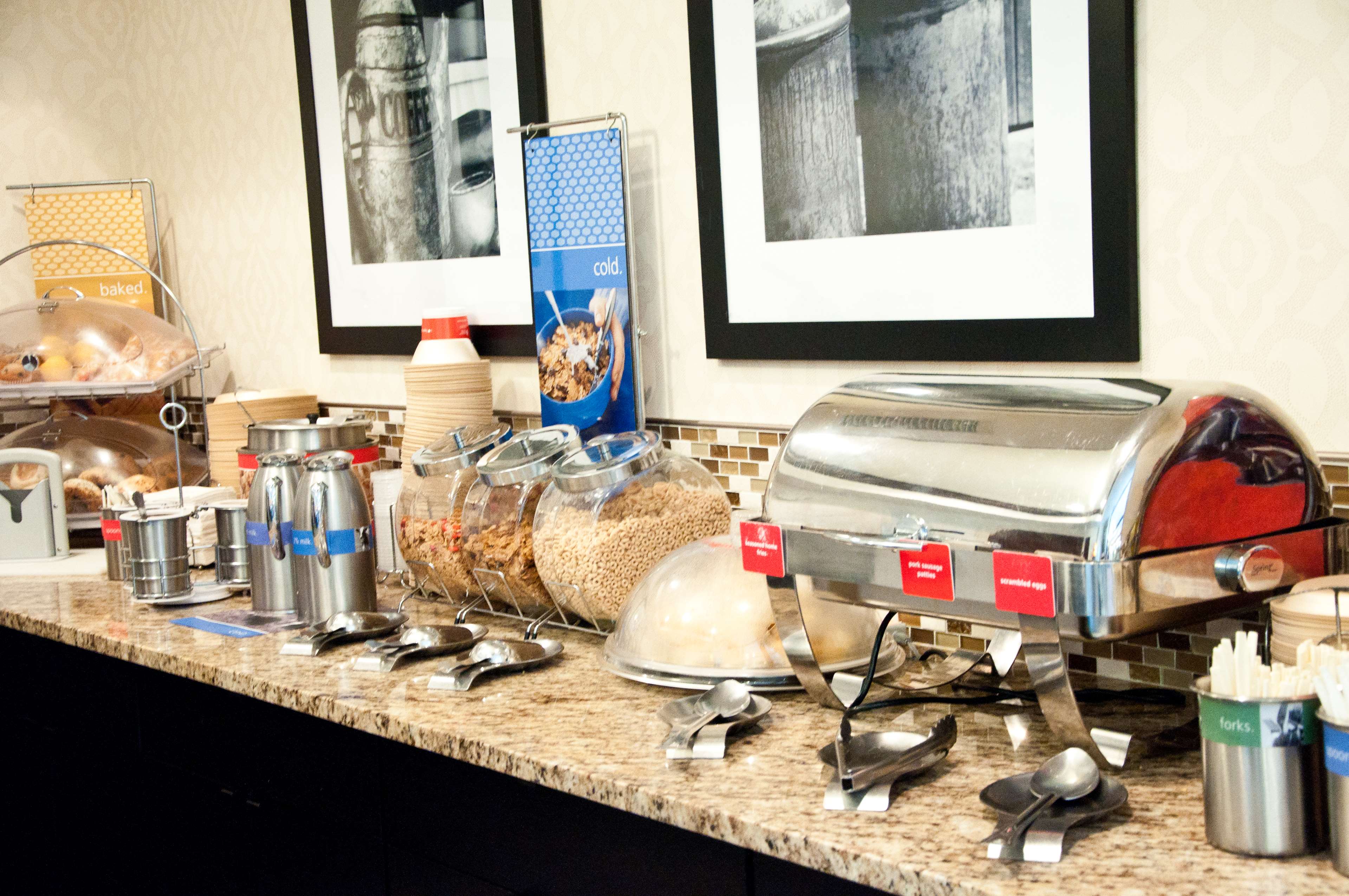 Hampton Inn East Windsor - photo 14