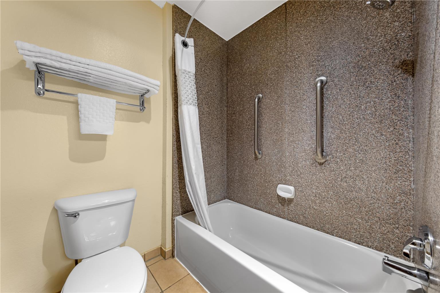 Best Western Plus Shamrock Inn & Suites - photo 44