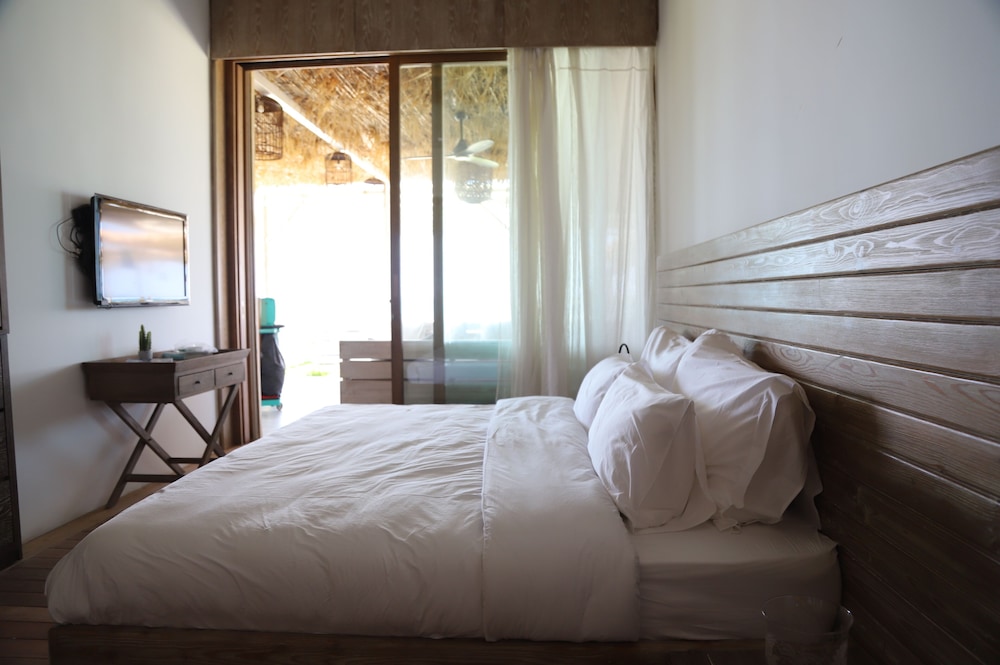 Lost At Sea - carbon neutral hotel in Beirut