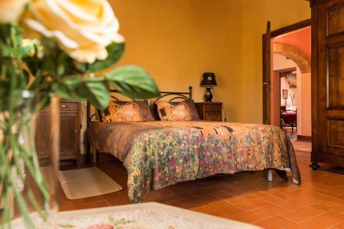 Villa San Marco con piscina — 4-Star Luxury Hotel in Terricciola, Italy