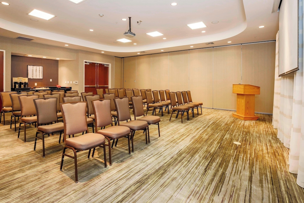 Courtyard by Marriott Dallas Arlington South - photo 39