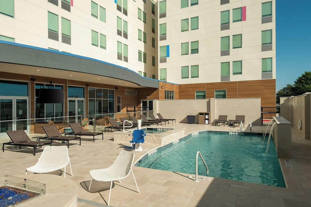 Aloft DFW Airport North - photo 12
