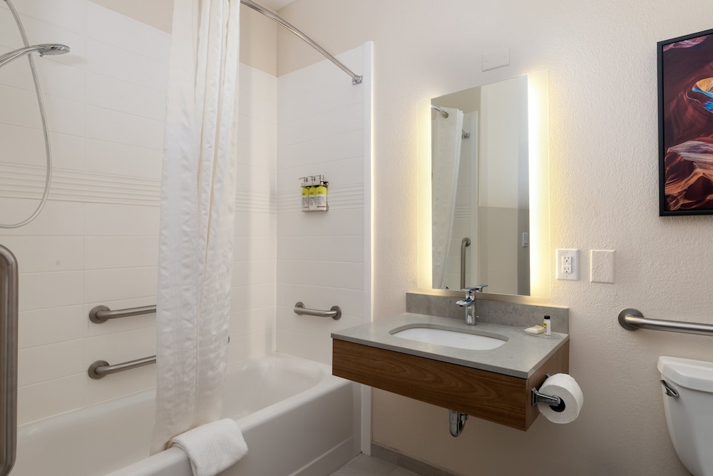 Candlewood Suites Enterprise by IHG - photo 26