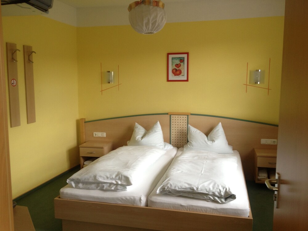 Landhotel Waldesruh — Furth Im Wald — photo 3