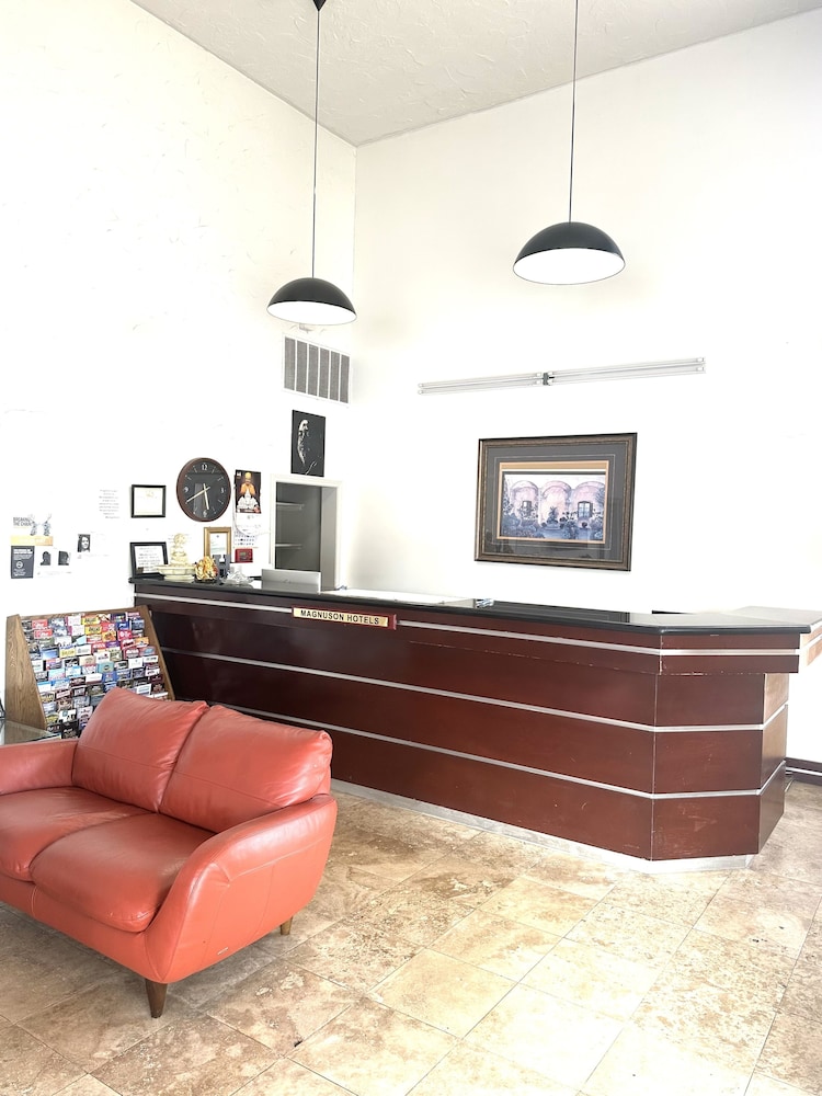 Weatherford Heritage Inn - photo 2