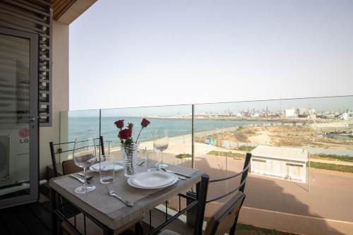 Studio prestige avec Terrasse sur la Marina — 4-Star Luxury Hotel in Casablanca, Morocco