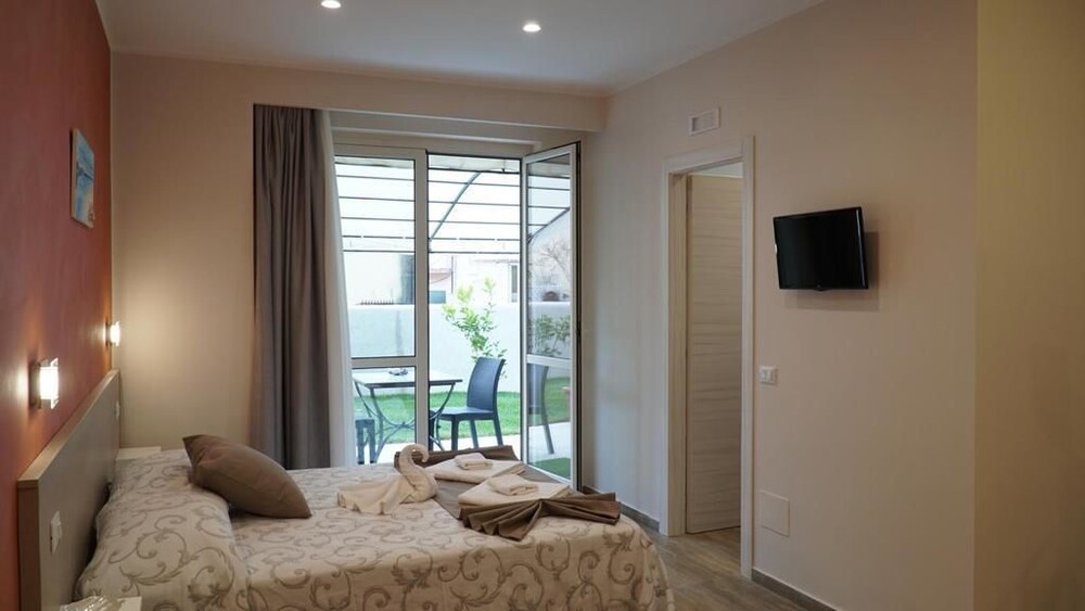 Asterias Residence Rooms & SPA — 4-Star Luxury Hotel in Pizzo, Italy
