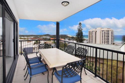 Unit 4 Beaumont Sur Mer — 4-Star Luxury Hotel in Coolum Beach, Australia