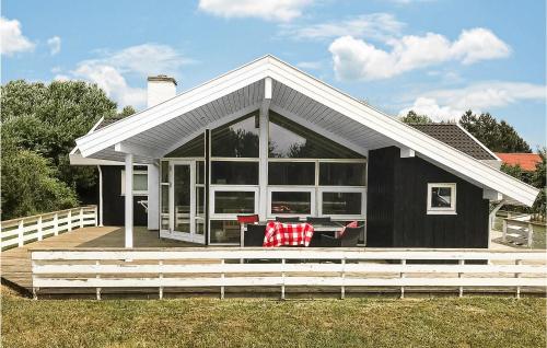 Beautiful Home In Nakskov With Sauna — 4-Star Luxury Hotel in Nakskov, Denmark