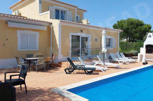 Casa Sinead — 4-Star Luxury Hotel in Carvoeiro, Portugal