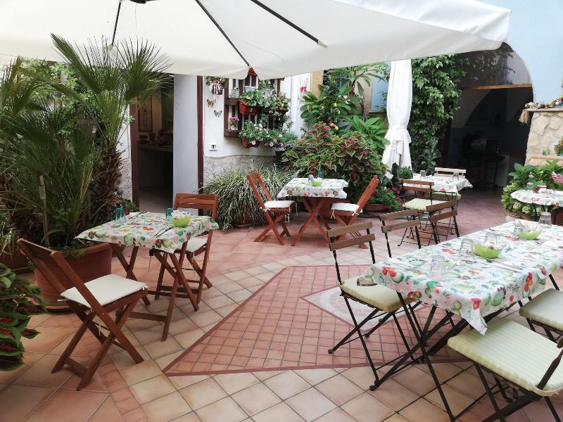 La Finestra sul Cortile B&B — 4-Star Luxury Hotel in Sciacca, Italy