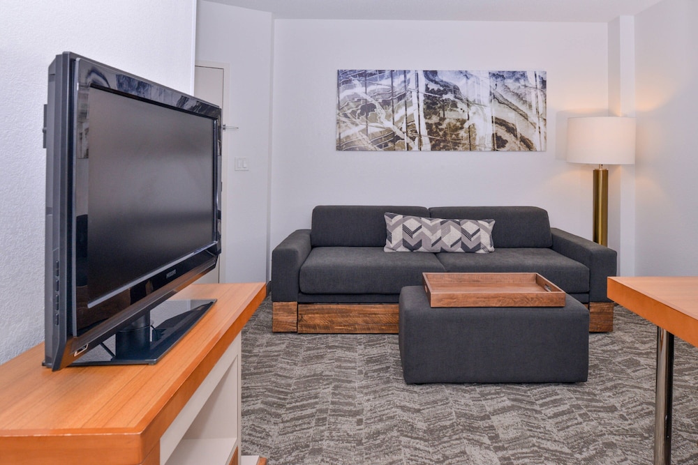 SpringHill Suites by Marriott Fairfax Fair Oaks - photo 12