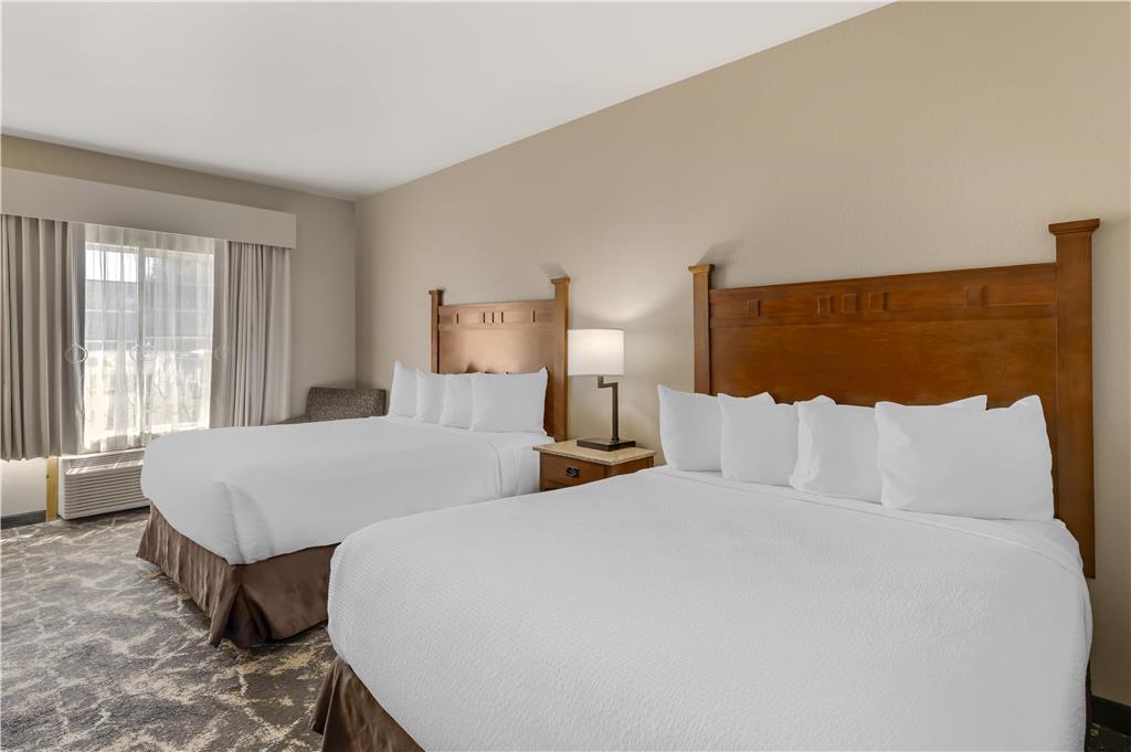 Best Western Plus Riverfront Hotel & Suites - photo 38