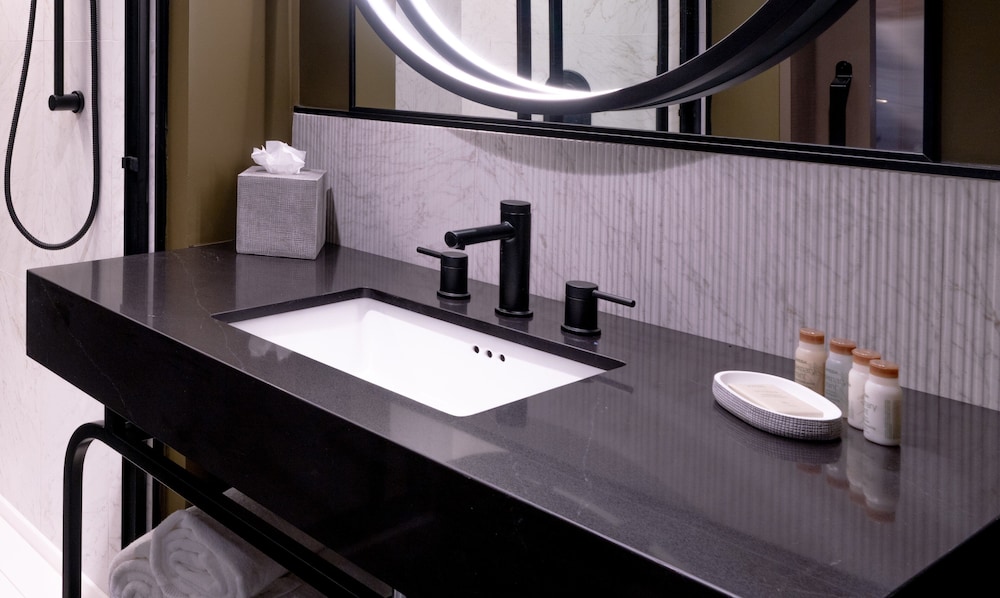 Hotel Indigo Huntsville Midcity by IHG - photo 8