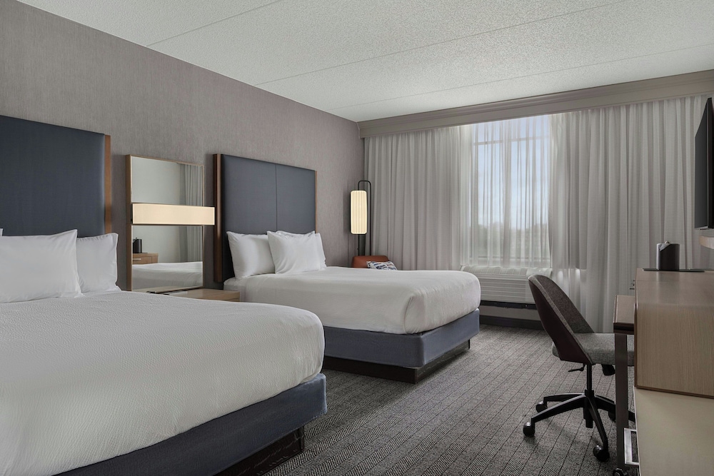 Courtyard by Marriott Louisville Airport - photo 7