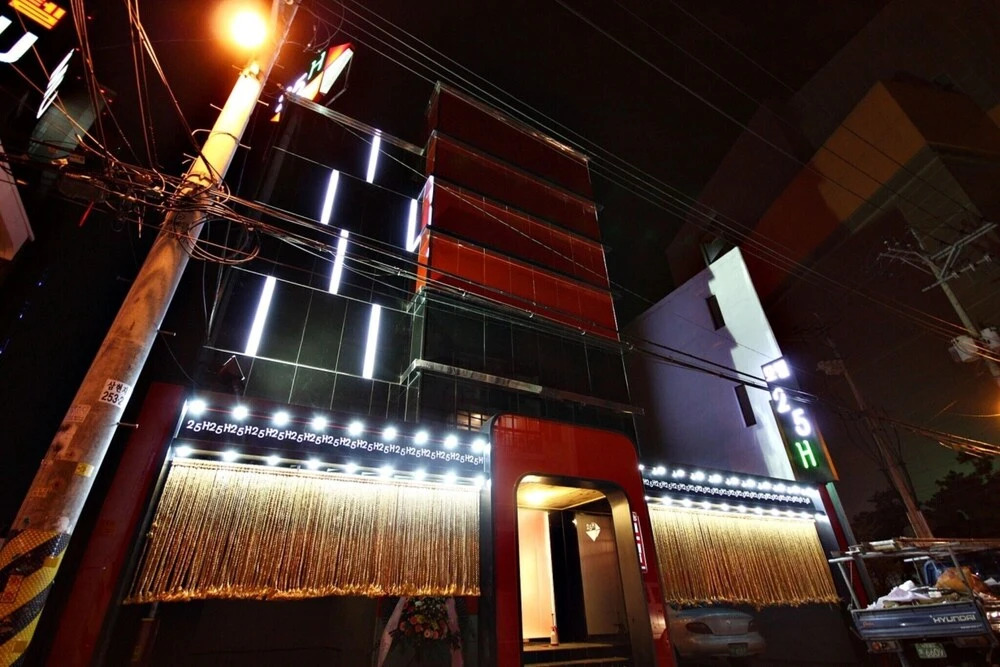 Suwon Station 25H in Suwon, South Korea