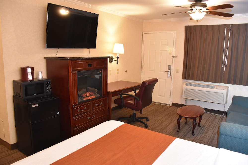Dynasty Suites Redlands - photo 11