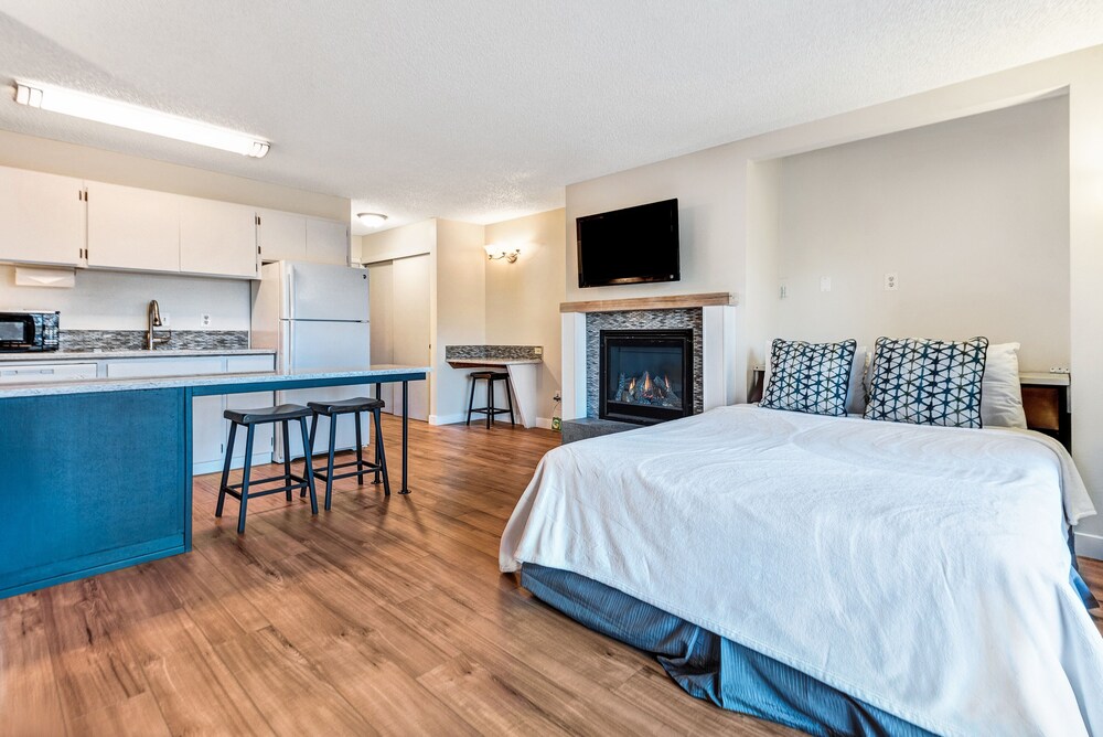 Bend Riverside Inn & Suites - photo 137