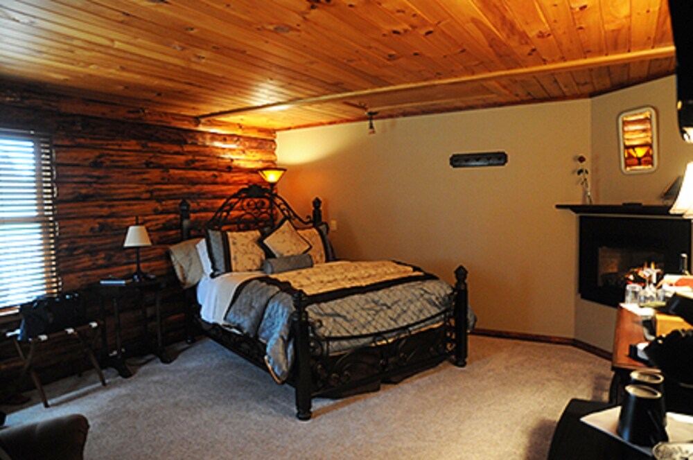 Bear Lodges & 131 Main Street - photo 32