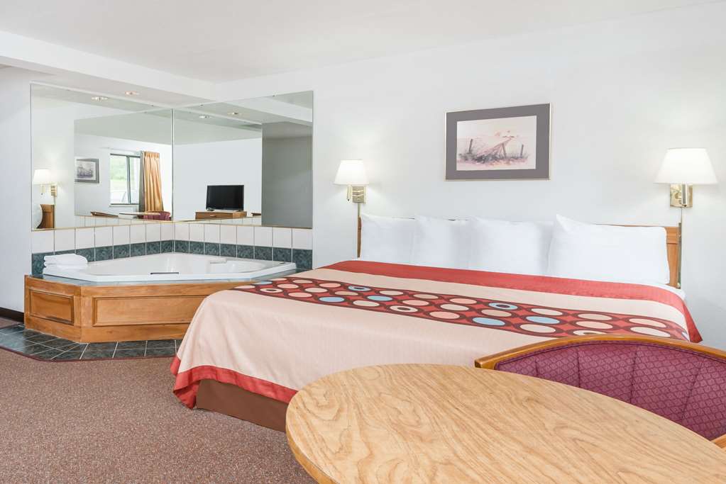 Super 8 by Wyndham Newcomerstown - photo 9