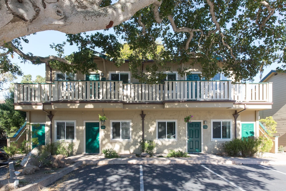 Sea Breeze Inn And Cottages - photo 65