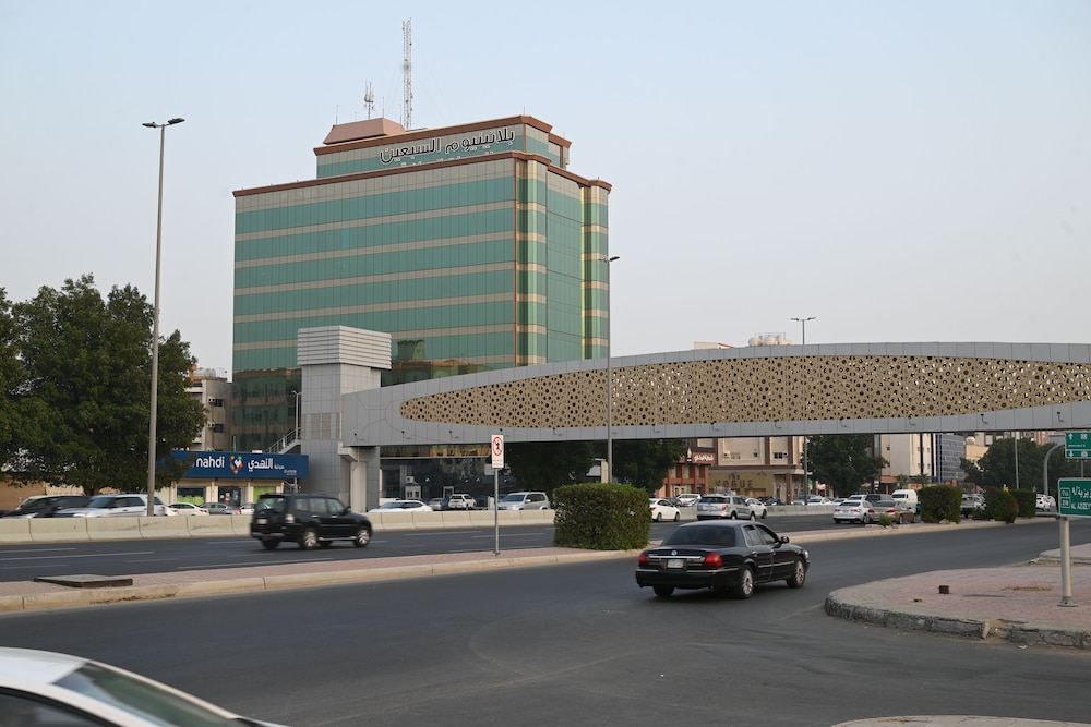 Platinum Seventy Serviced Apartments — 4-Star Luxury Hotel in Jeddah, Saudi Arabia