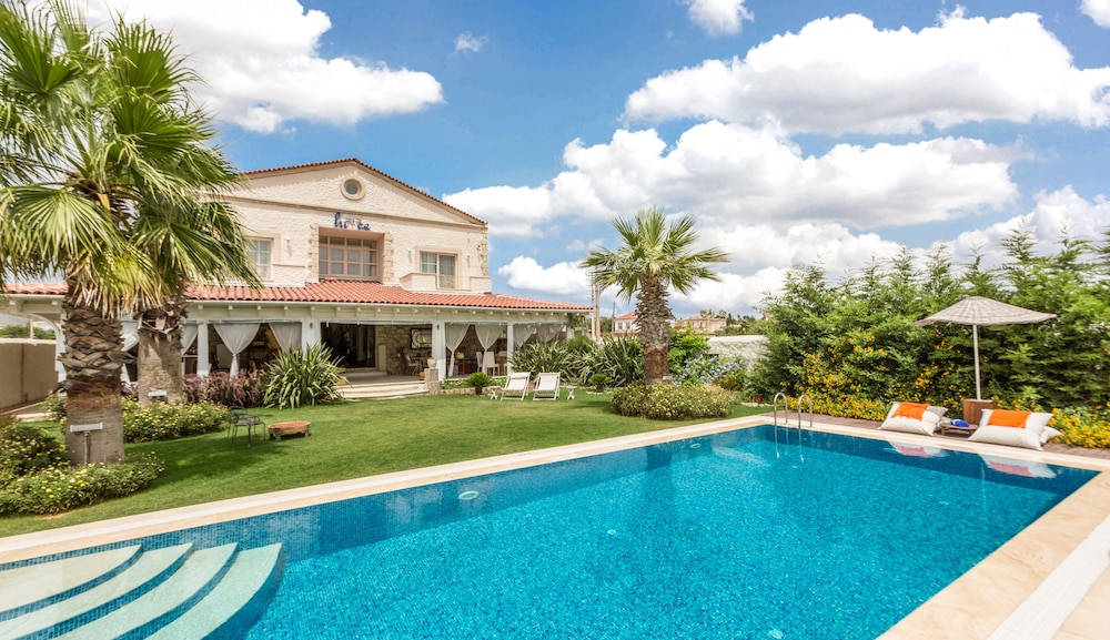 LuCe Design Hotel Special Class in Cesme, Turkey