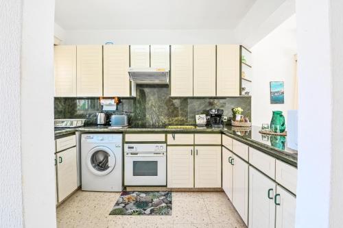 Villa 361 Walk to Protaras Fig Tree Bay & Amenities