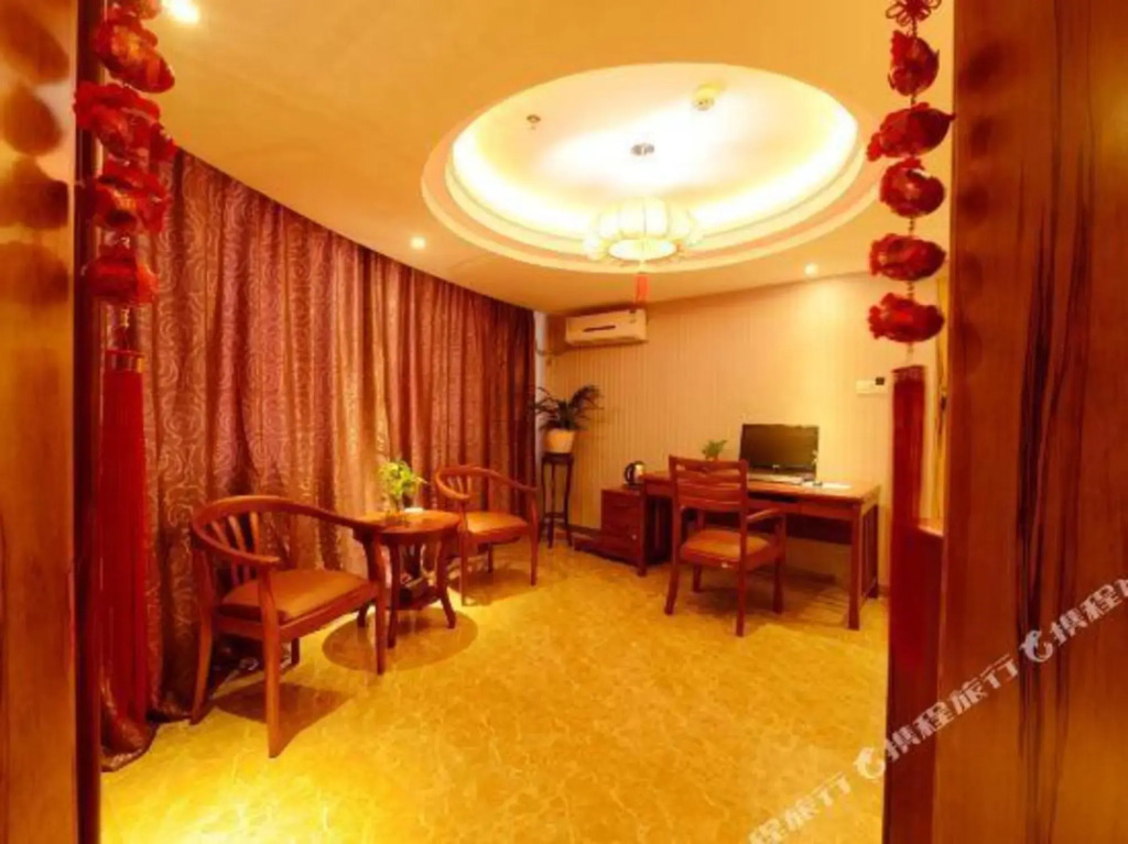Zuo'an Sunshine Hotel — hotel in Shihezi