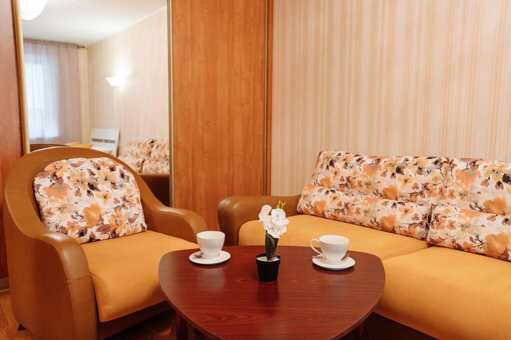 9 Nights on Chkalov Street in Petrozavodsk, Russia