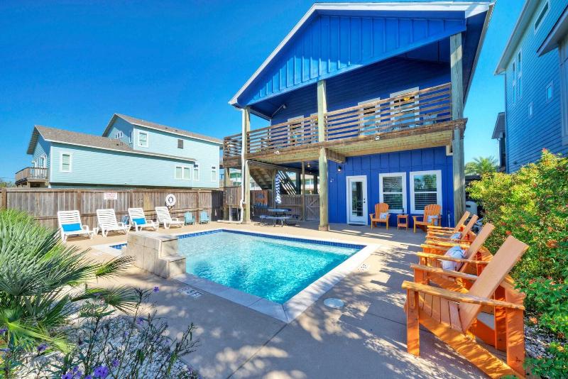 Private Pool Retreat Walk to Beach 2 Living Spaces Game Room for Groups in Port Aransas, United States