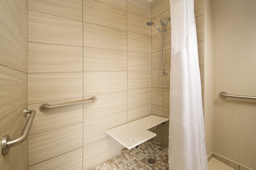 Holiday Inn El Paso Airport an IHG Hotel - photo 4