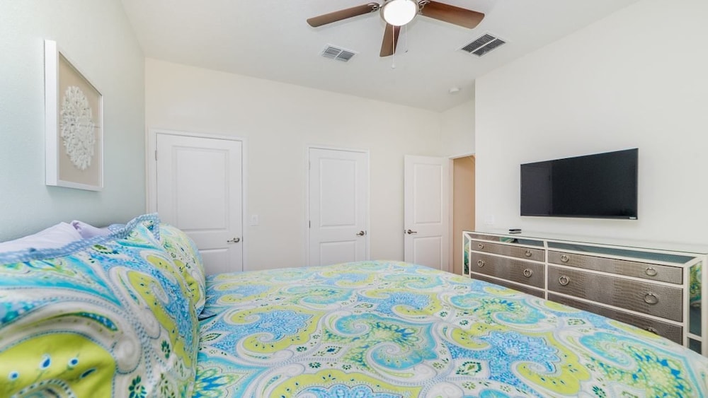 Grhdog9029 Champions Gate Resort 4 Bed 3 Baths Townhouse - photo 8