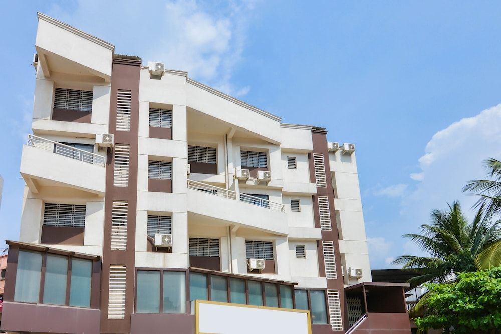 Treebo Trip Mahalaxmi Executive - last minute hotel in Pune