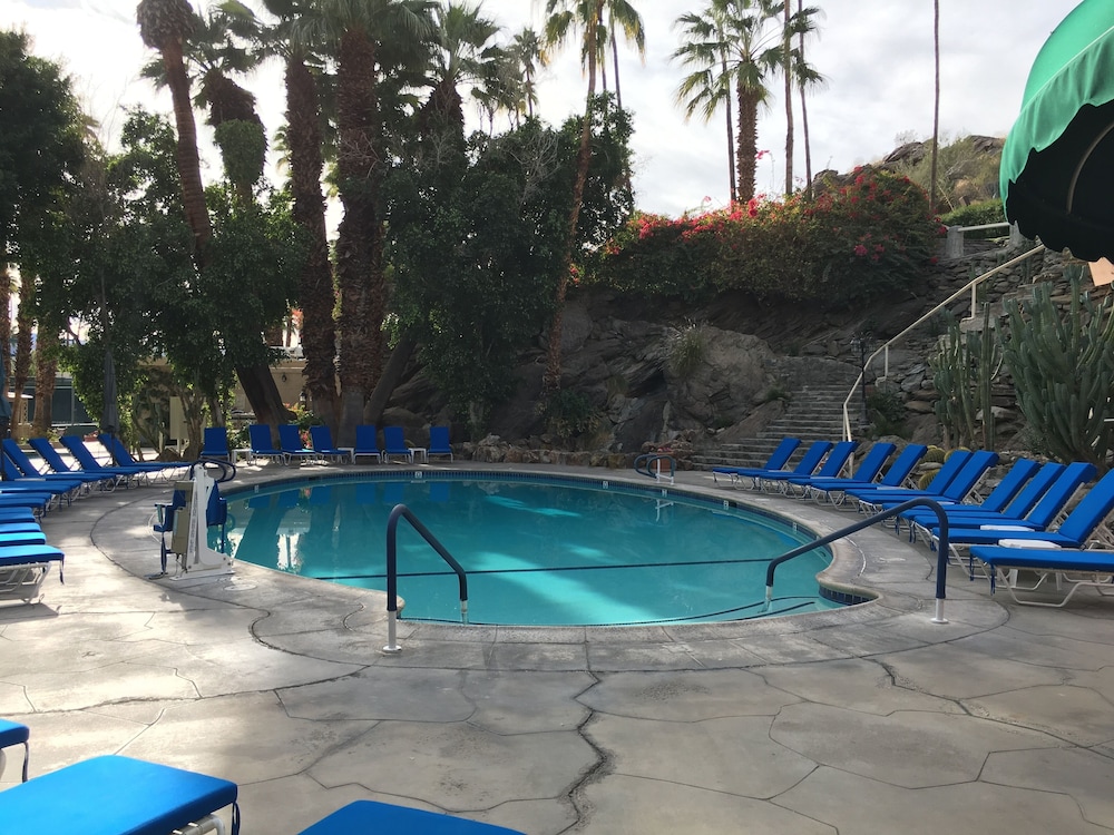 GetAways at Palm Springs Tennis Club - photo 30