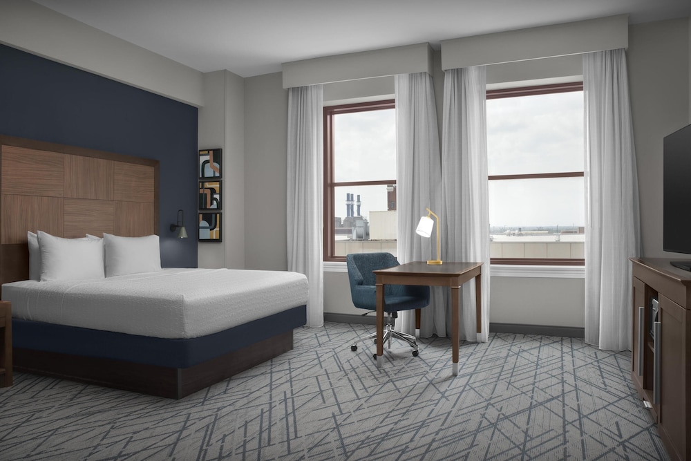 Hampton Inn Indianapolis Downtown Across from Circle Centre - photo 15
