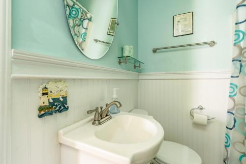 Kay La Plaj by Oak Island Accommodations - photo 27