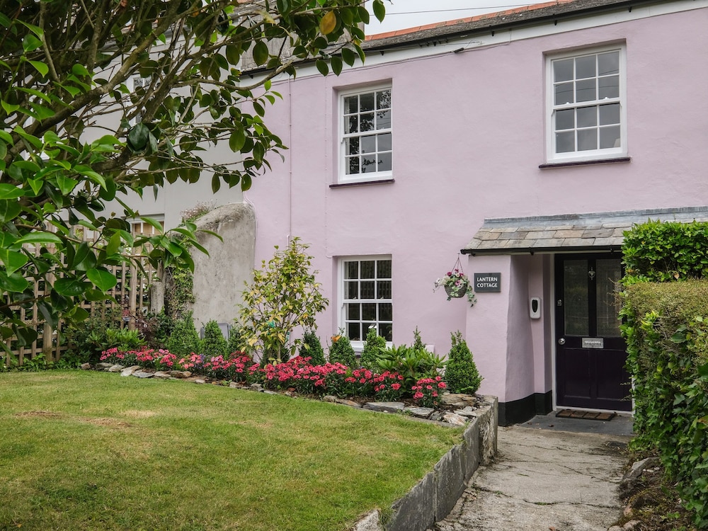 Lantern Cottage — 4-Star Luxury Hotel in St Austell, United Kingdom