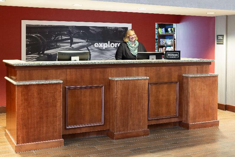 Hampton Inn Dubuque - photo 11
