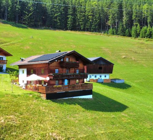 Almliesl Wald 744 in Wald Im Pinzgau, Austria