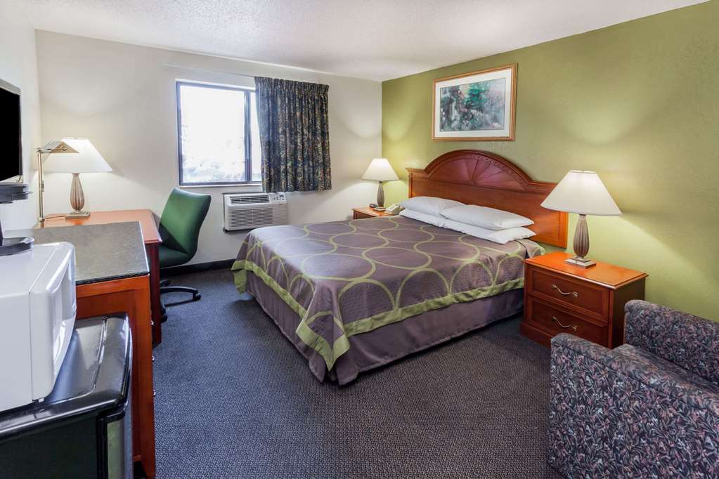 Super 8 by Wyndham Merrillville - photo 14
