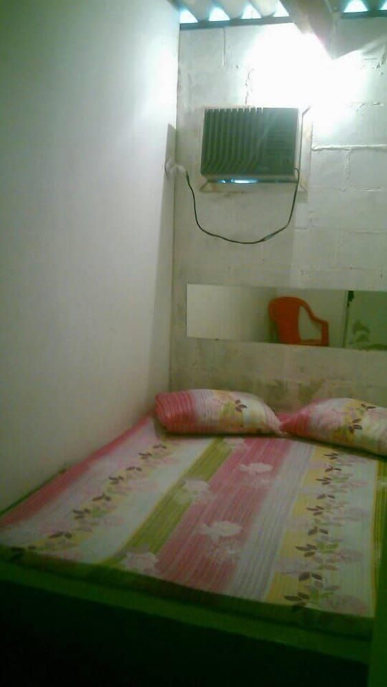 Valeria Quartos in Mangaratiba, Brasil